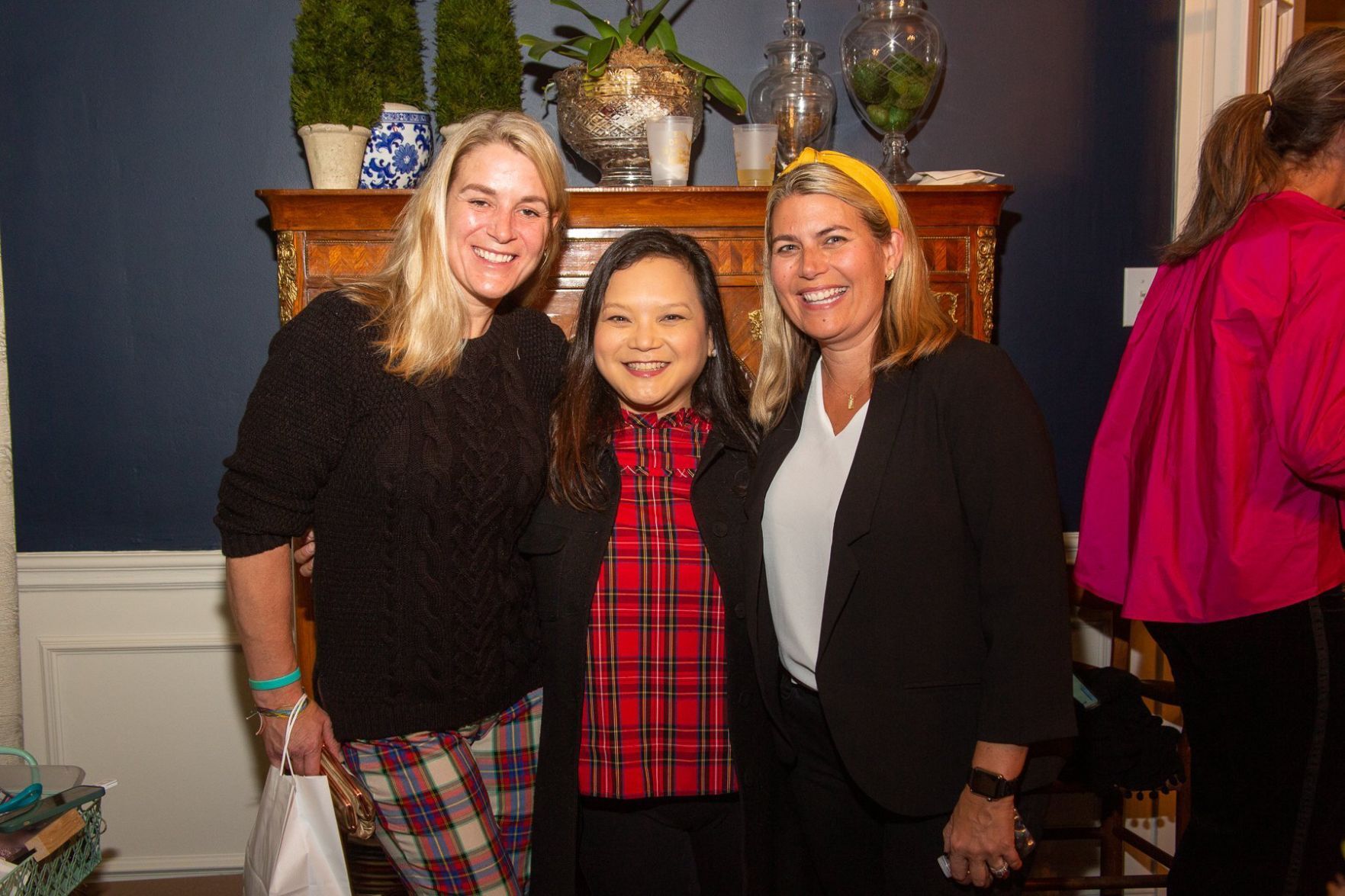 Rachel Rhodes, Thuy Smith, Valeria Hoffman